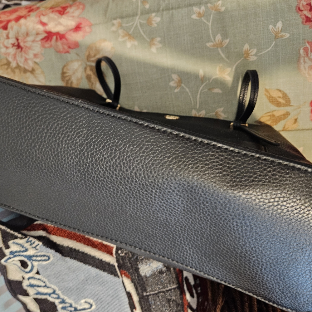 Anne Klein Black Shoulder Bag - Picture 5 of 5
